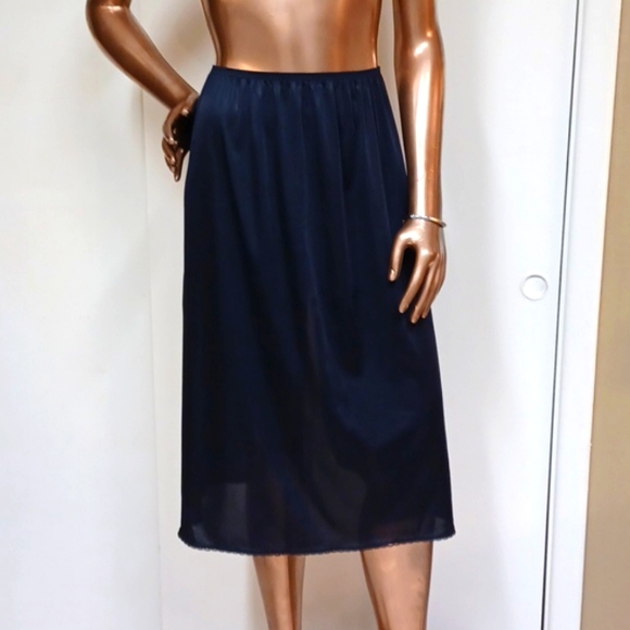 vassarette Other - Vassarette Black 1/2slip Petticoat w/slit